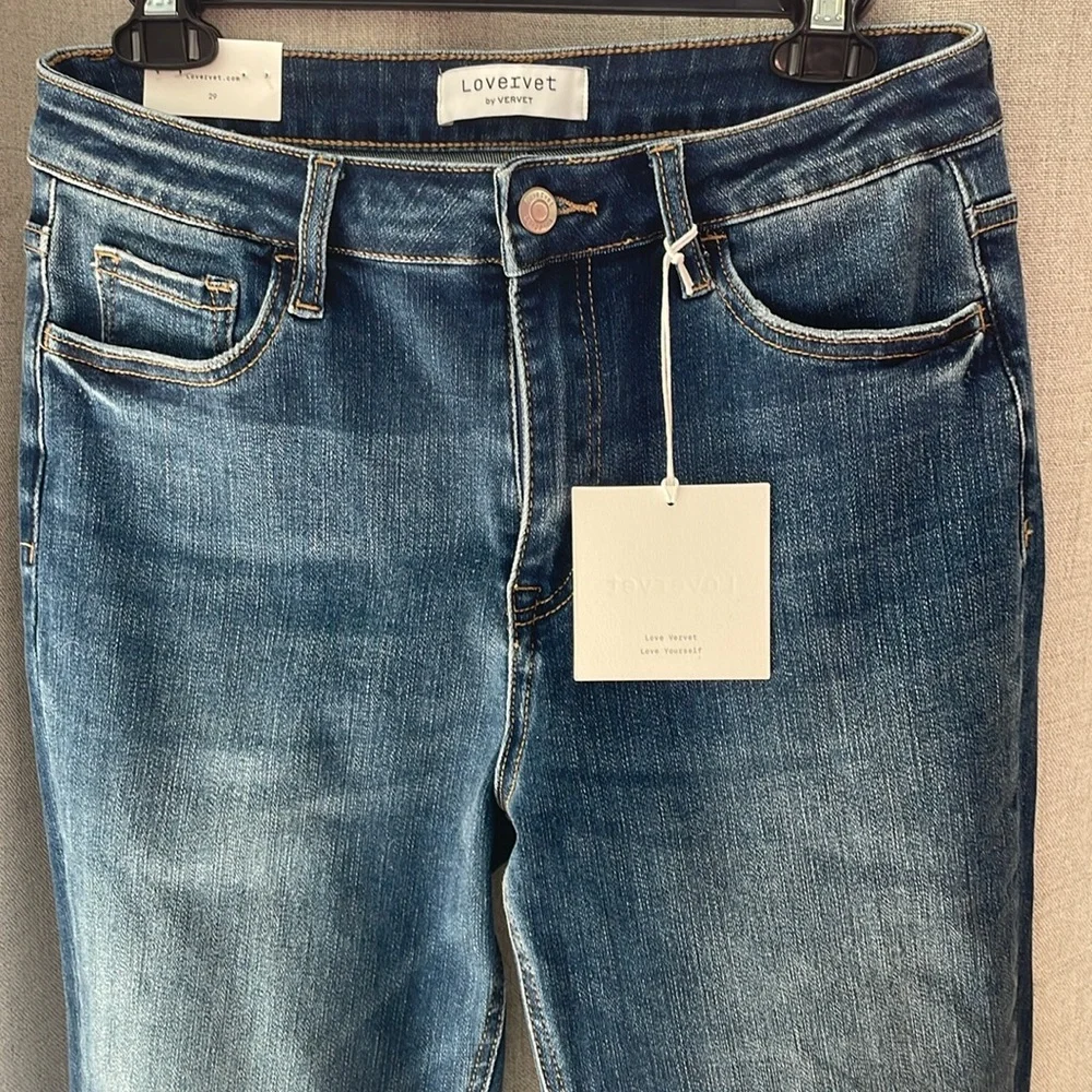 Lovervet Dark Wash High Rise Kick Flare Jeans. Size 29. NWT - Picture 3 of 7